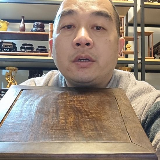 珂***）黑檀正方形底座几架瑕疵26*9