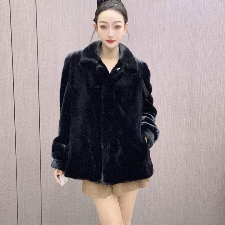 方领中长款水貂外套  简约  时尚