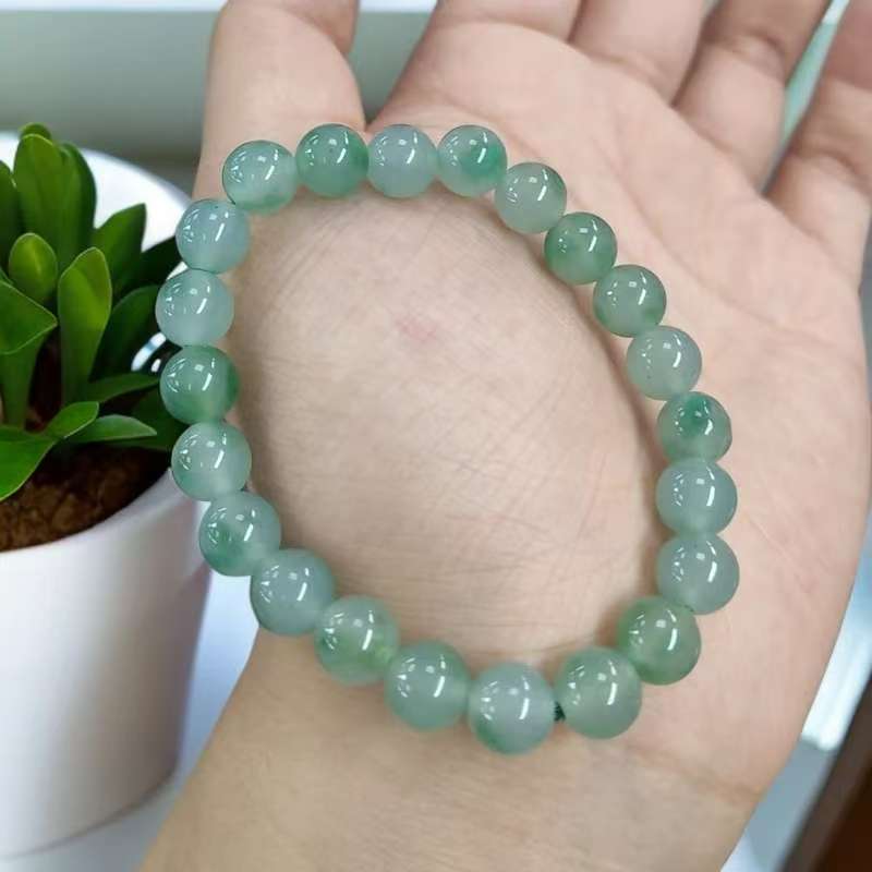 天然冰飘花卡8mm手串