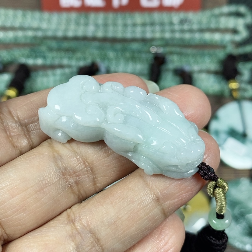 【闪购商品】翡翠颈饰未镶嵌玉吊坠翡翠玉貔貅吊坠