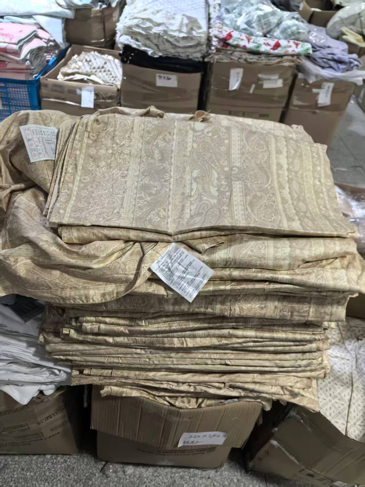 《厚广家》3楼220×240金黄色花纹高密织超软表面全棉被壳子发1张2斤