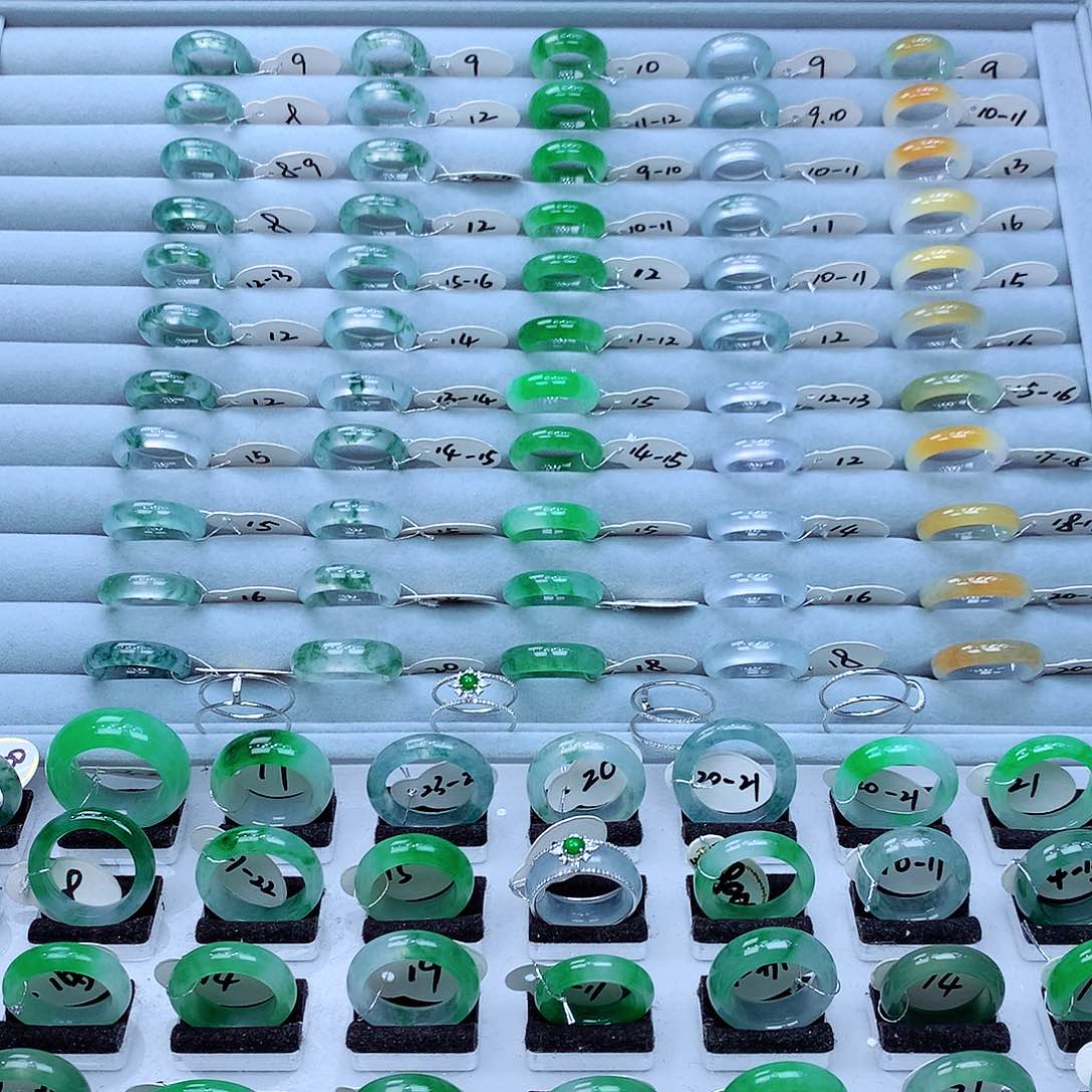 翡翠未镶嵌戒指翡翠