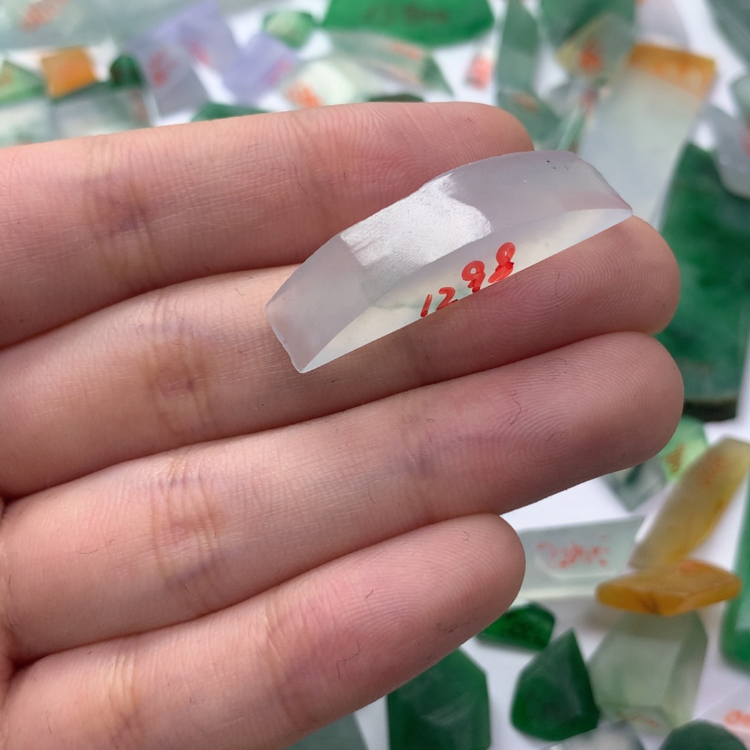 定制翡翠未镶嵌缅甸翡翠原石