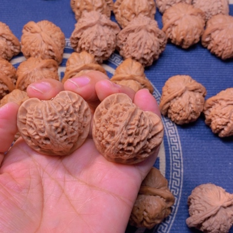 【闪购商品】吊坠文玩核桃婷*怡宫灯40