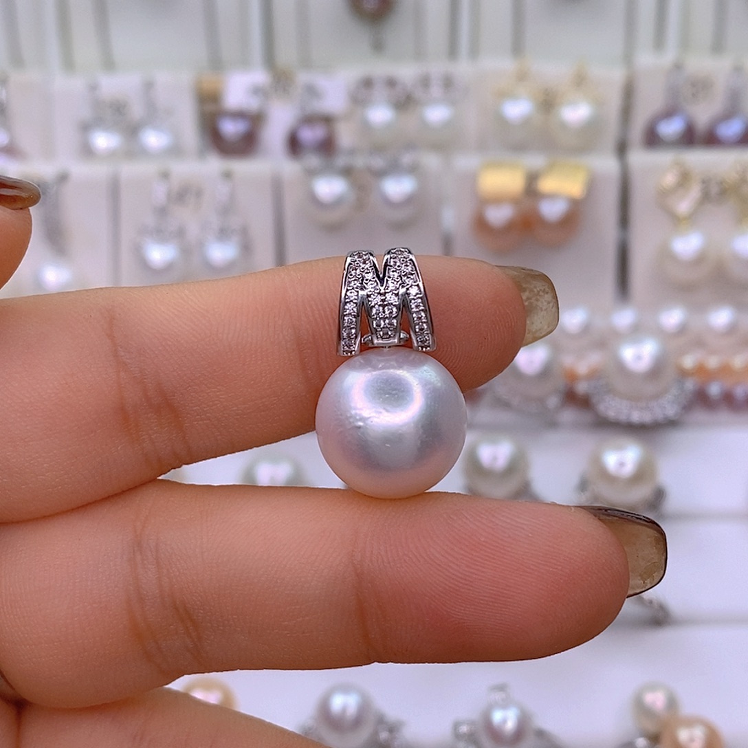 颈饰淡水珍珠未镶嵌