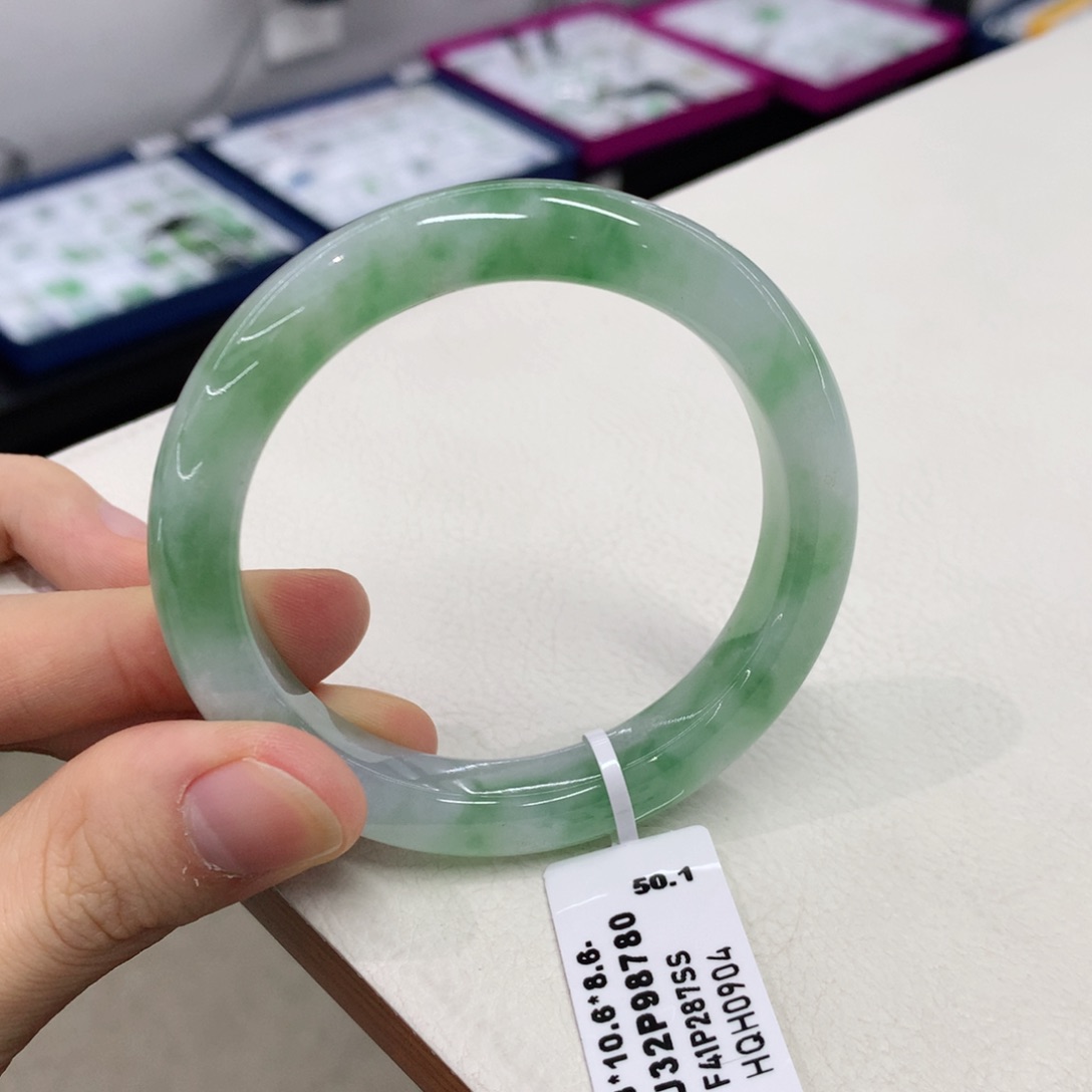未镶嵌手镯翡翠手镯