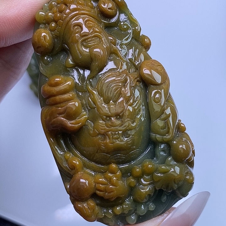 翡翠颈饰未镶嵌芝****茶翡翠翡翠翡翠