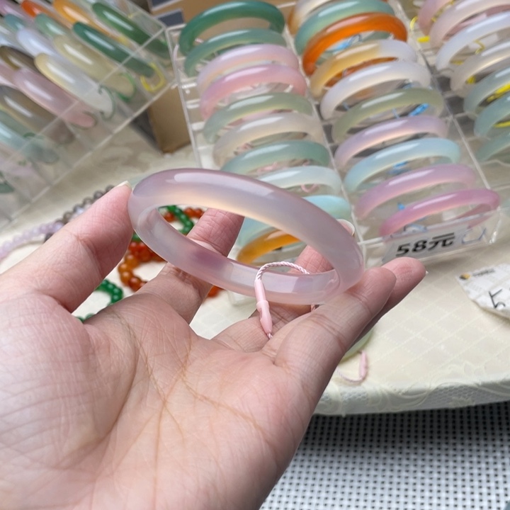 玛瑙/玉髓未镶嵌手镯57圈口