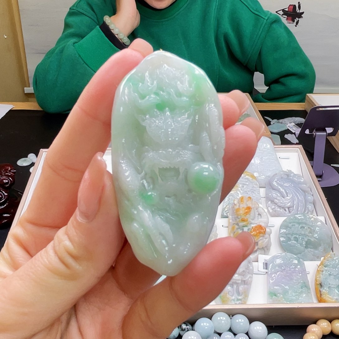 翡翠吊坠(不含链)未镶嵌