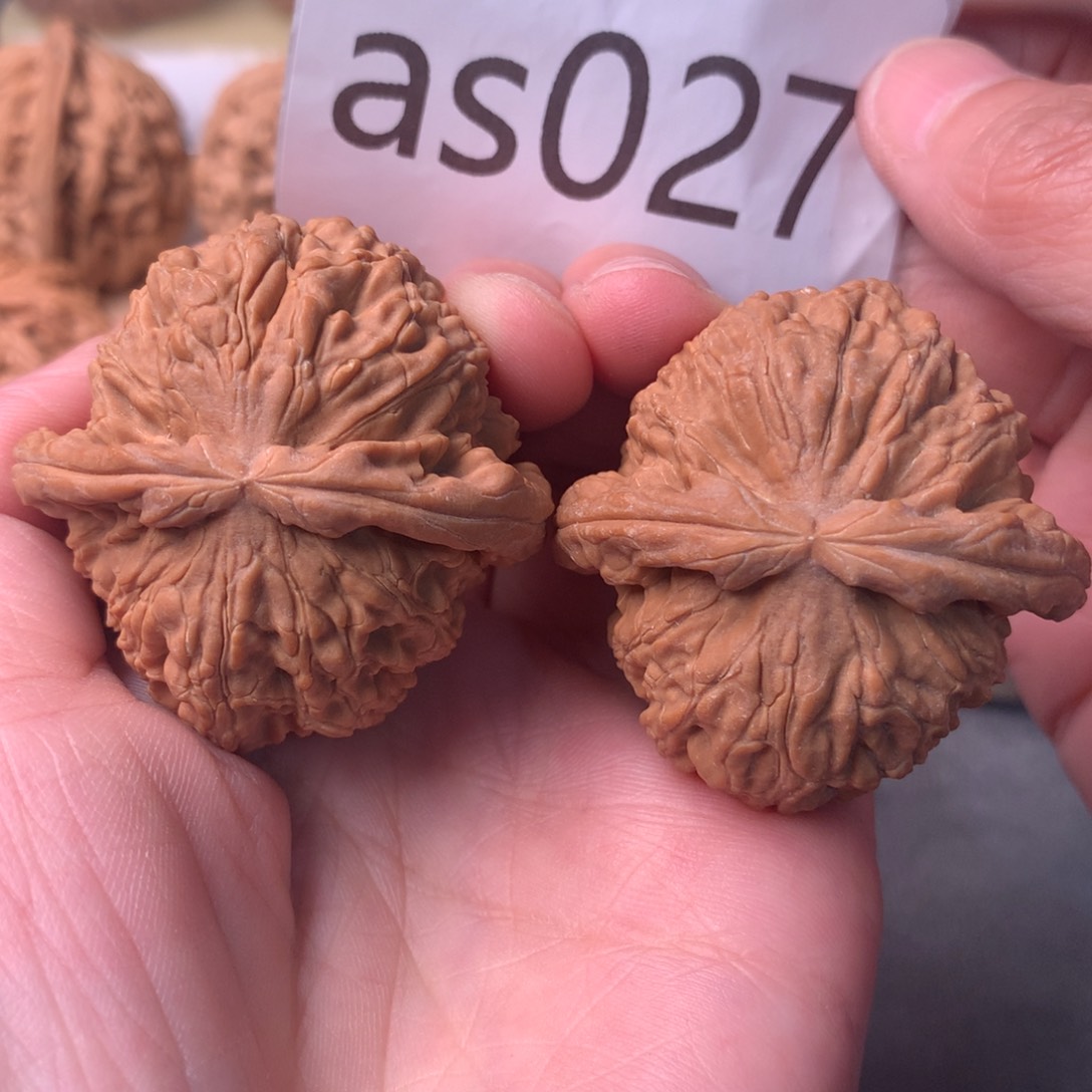 文玩核桃把件红皮球白42