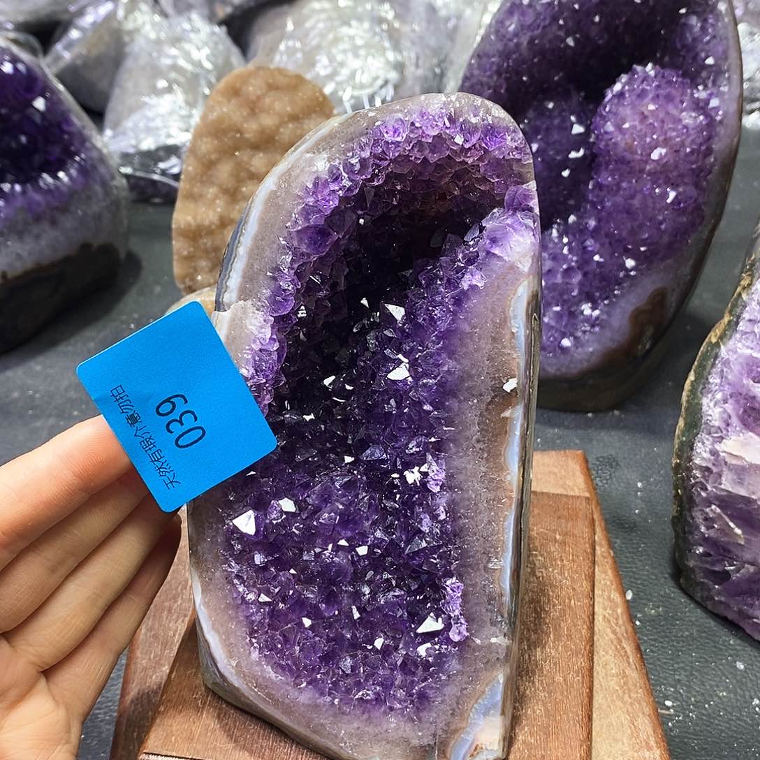 水晶大型摆件（非配饰）未镶嵌
