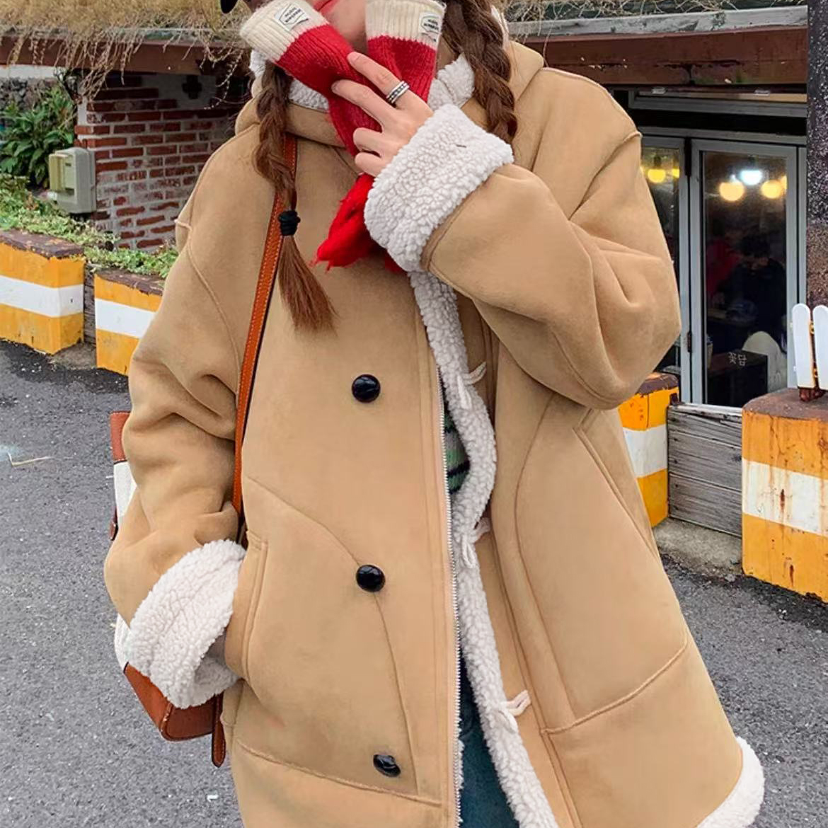 秋冬新品！女士秋冬季连帽皮毛一体外套E716