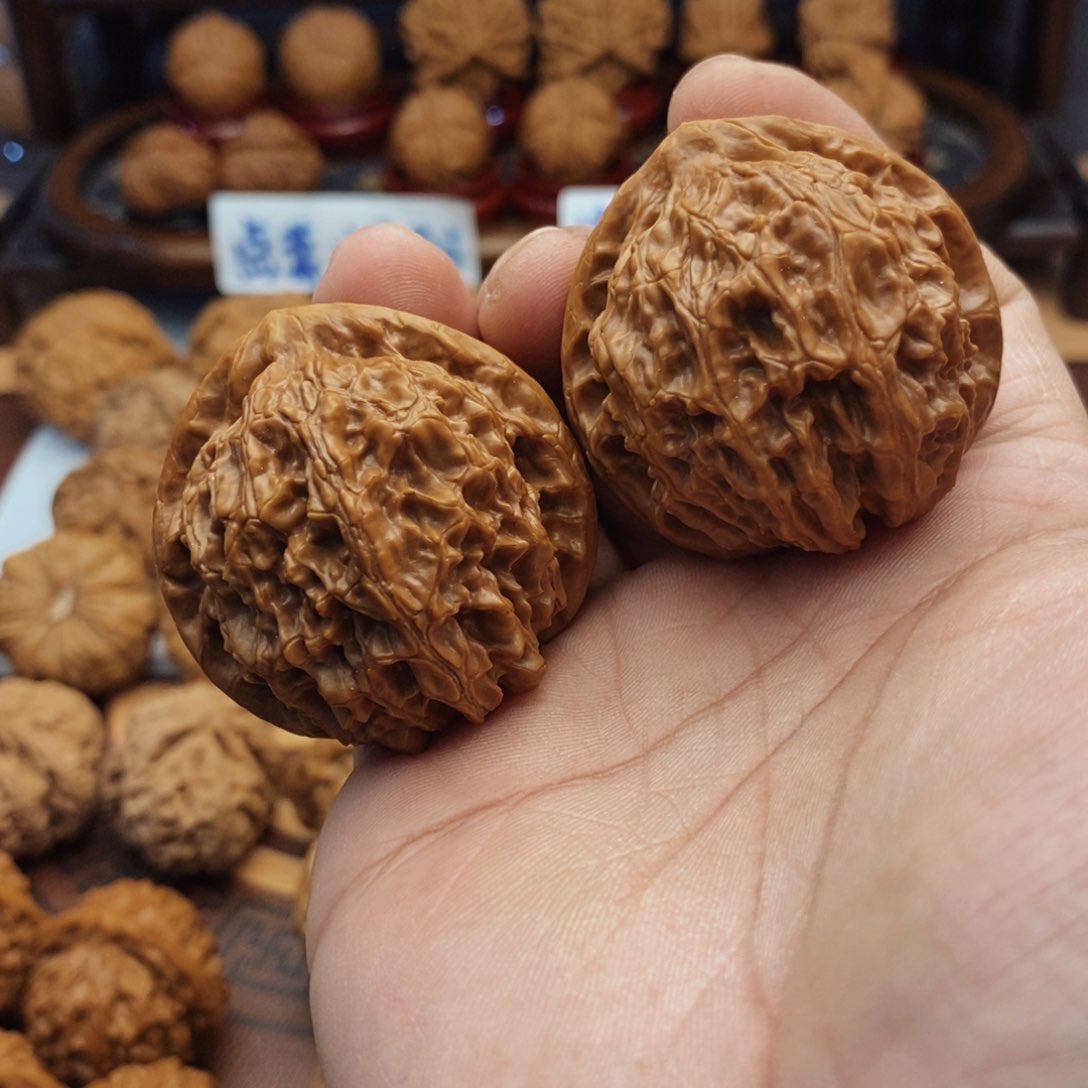 文玩核桃把件44尺 金麒麟 49克 8