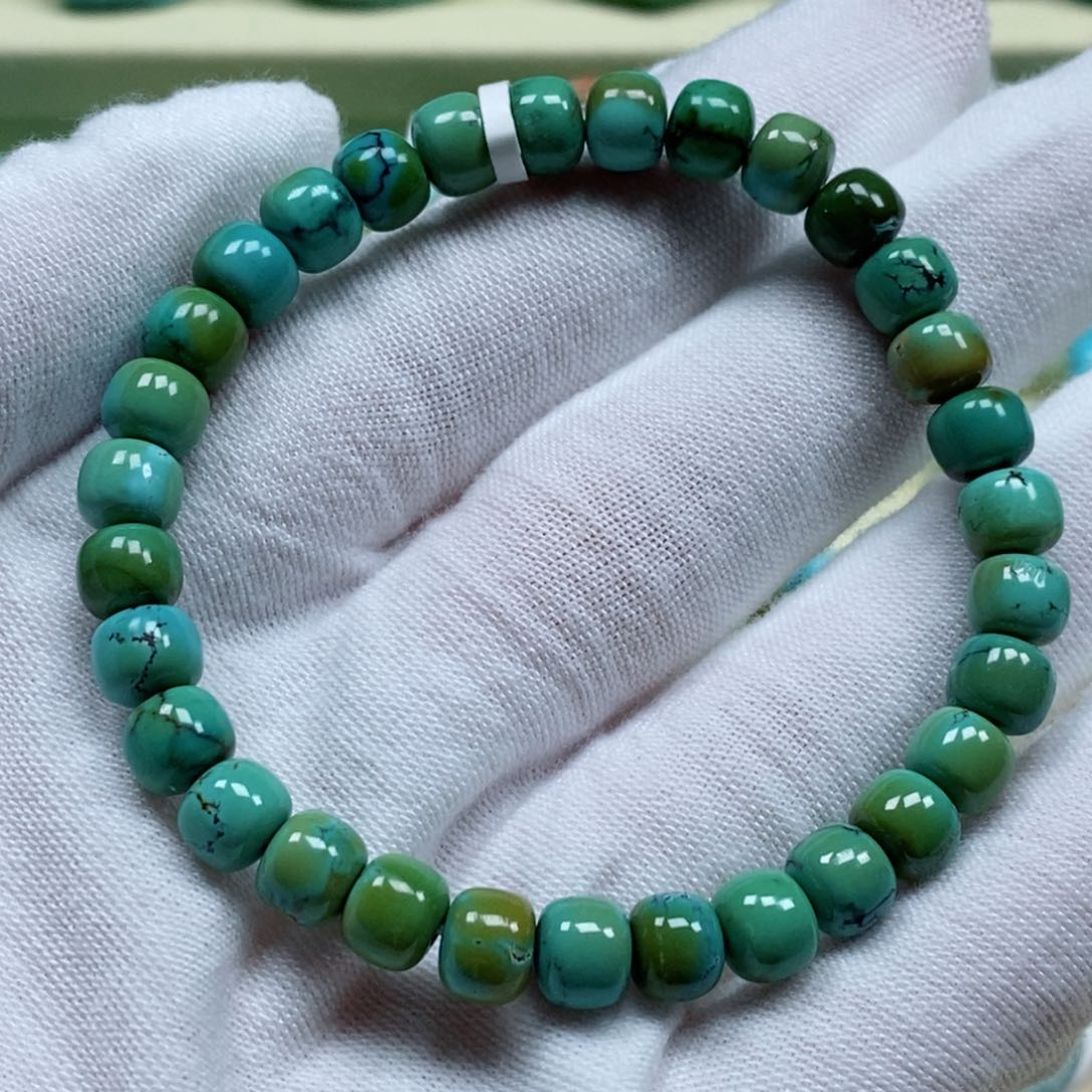 绿松石珠宝奇石未镶嵌张*山