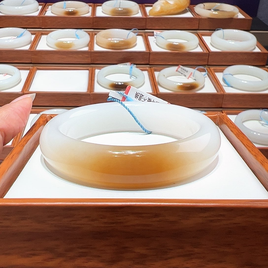 和田玉手镯55/56未镶嵌