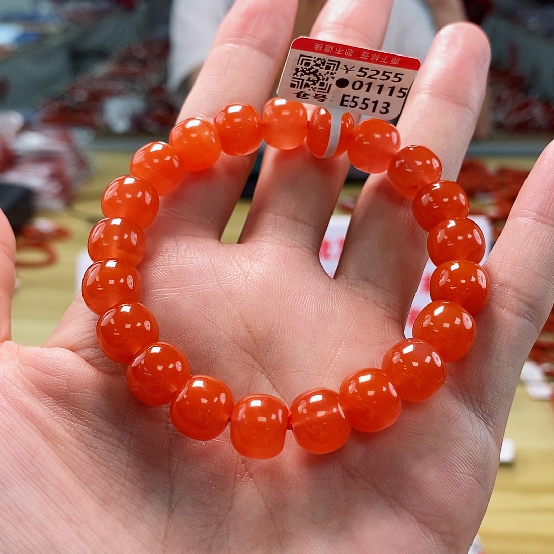 南红玛瑙10+mm  多样性发一未镶嵌