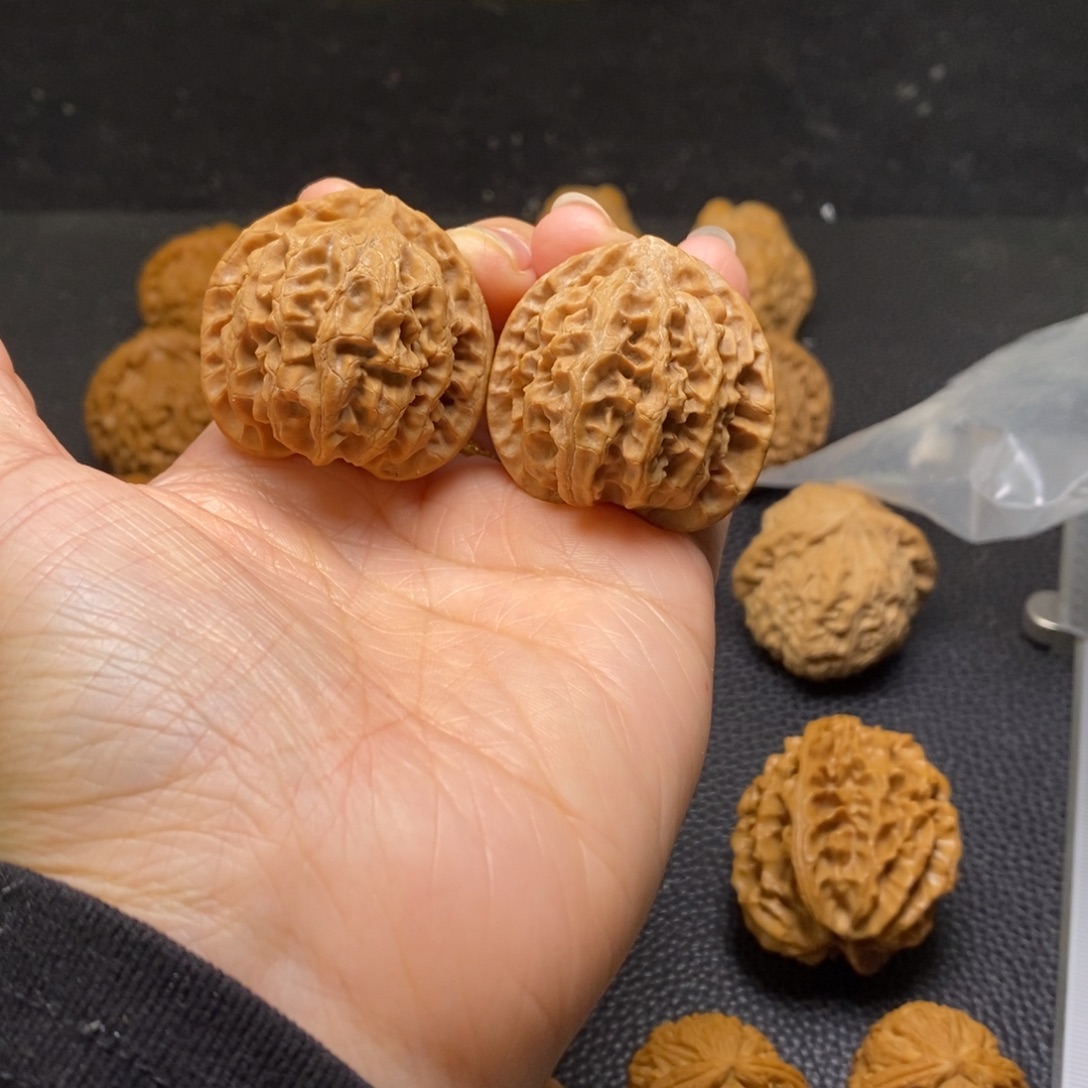 文玩核桃把件苹果