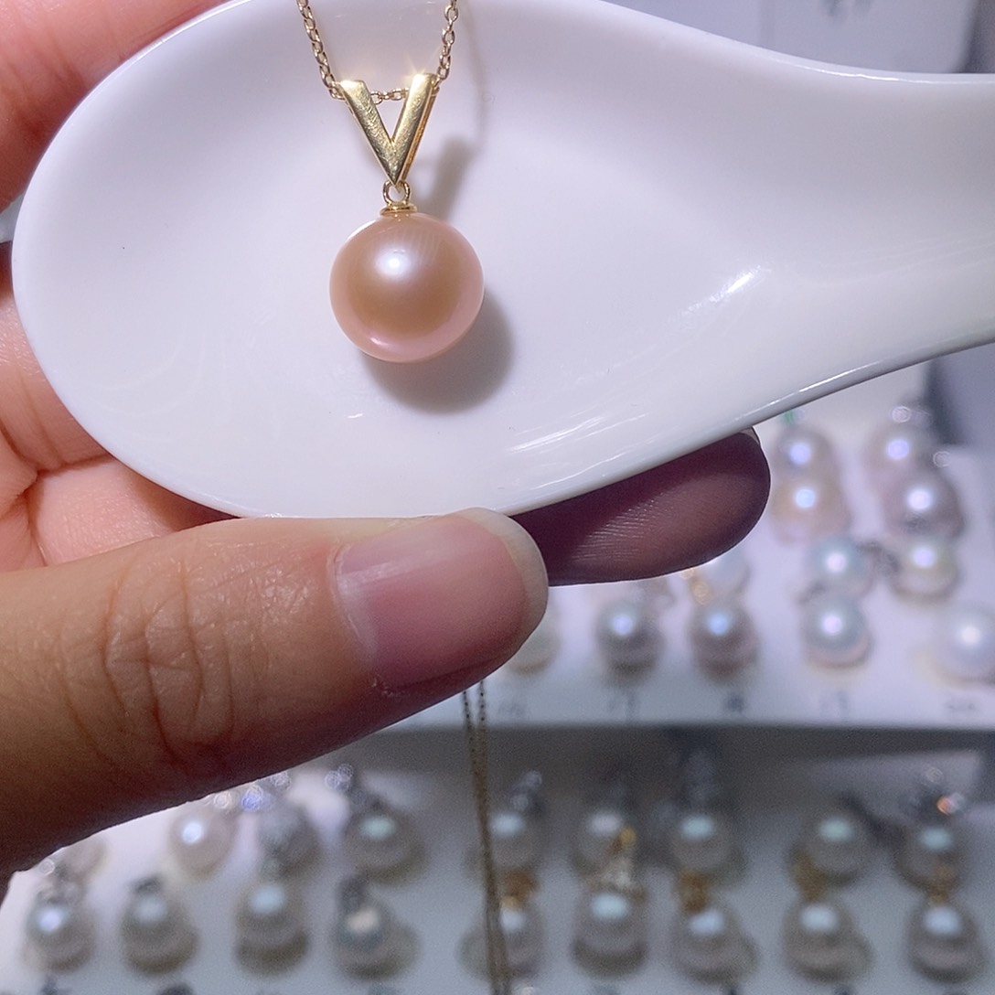 淡水珍珠吊坠(赠链)银S925镶嵌l****y尺寸11/12