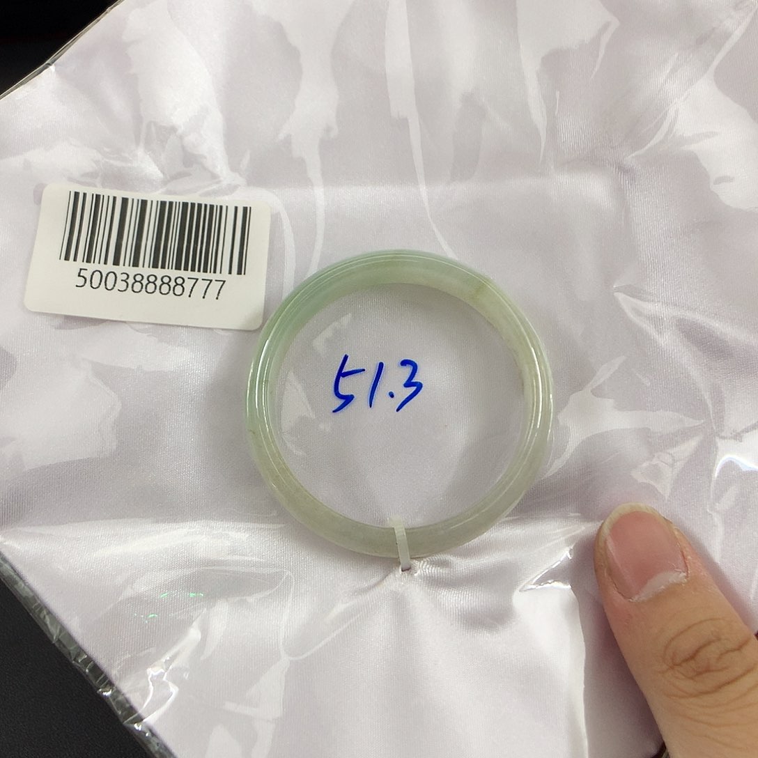 翡翠手镯未镶嵌天然缅甸翡翠手镯