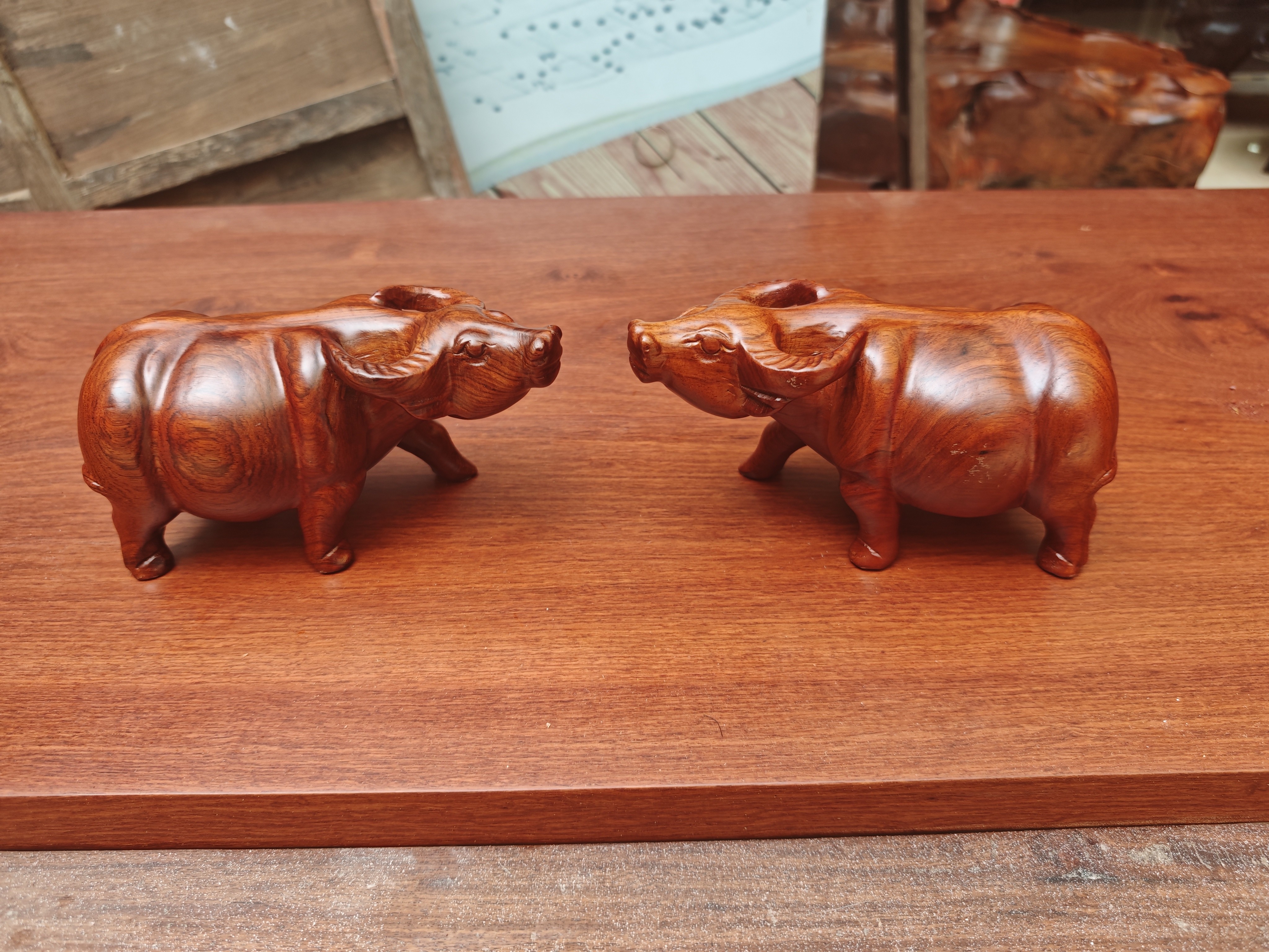 缅甸花梨木小牛摆件木雕适合日常送礼可作家居装饰