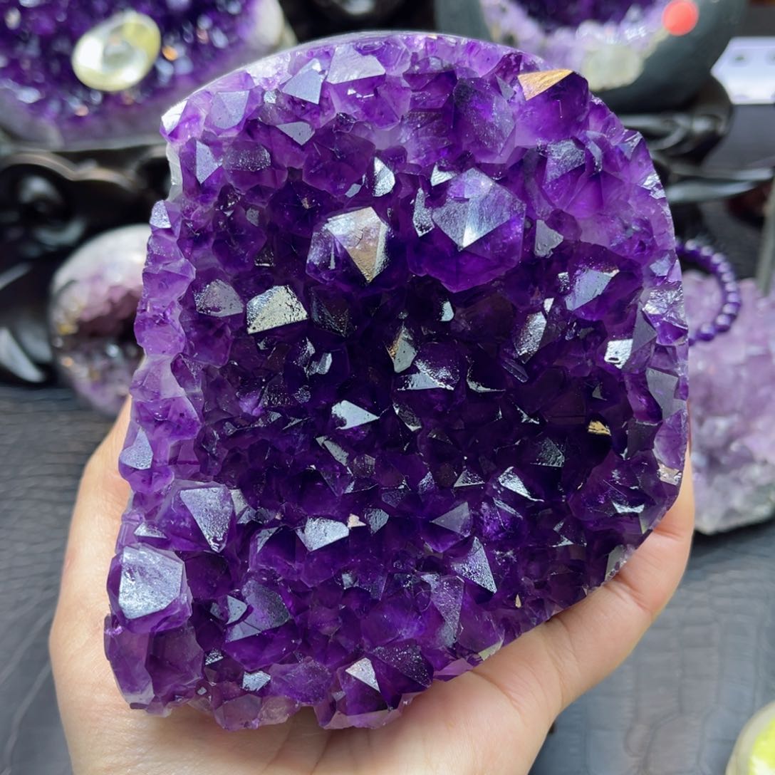 紫晶大型摆件（非配饰）未镶嵌