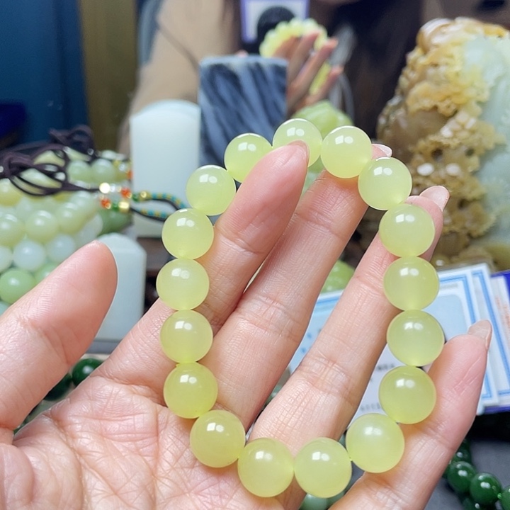 未镶嵌和田玉手链