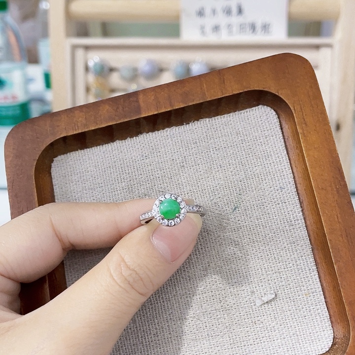 翡翠未镶嵌颈饰天然翡翠Ａ货