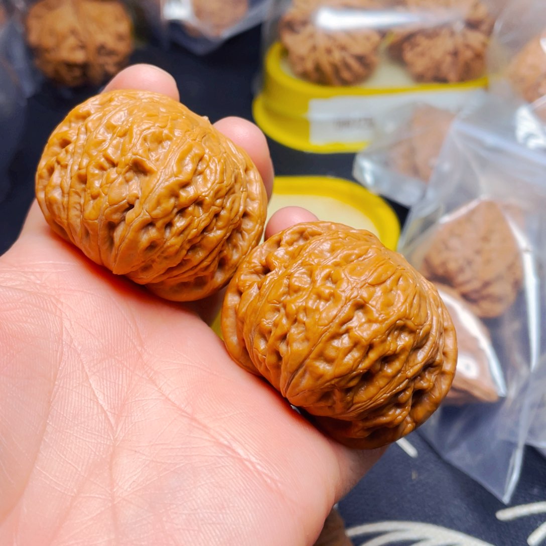 吊坠文玩核桃与*书铁锤妹妹