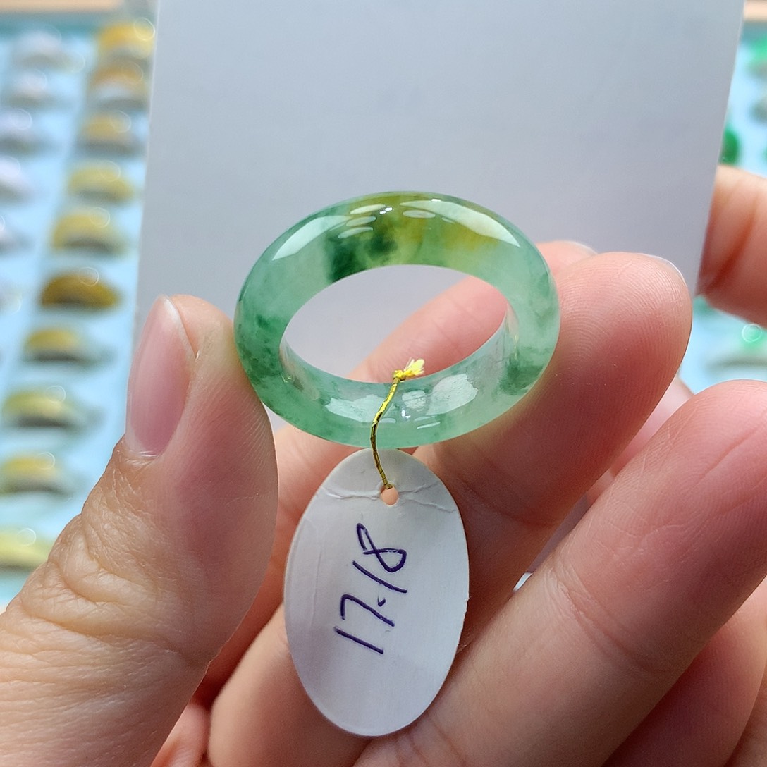 翡翠戒指未镶嵌1718圈