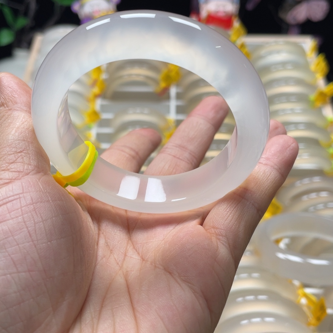 灰***d玛瑙/玉髓未镶嵌手镯