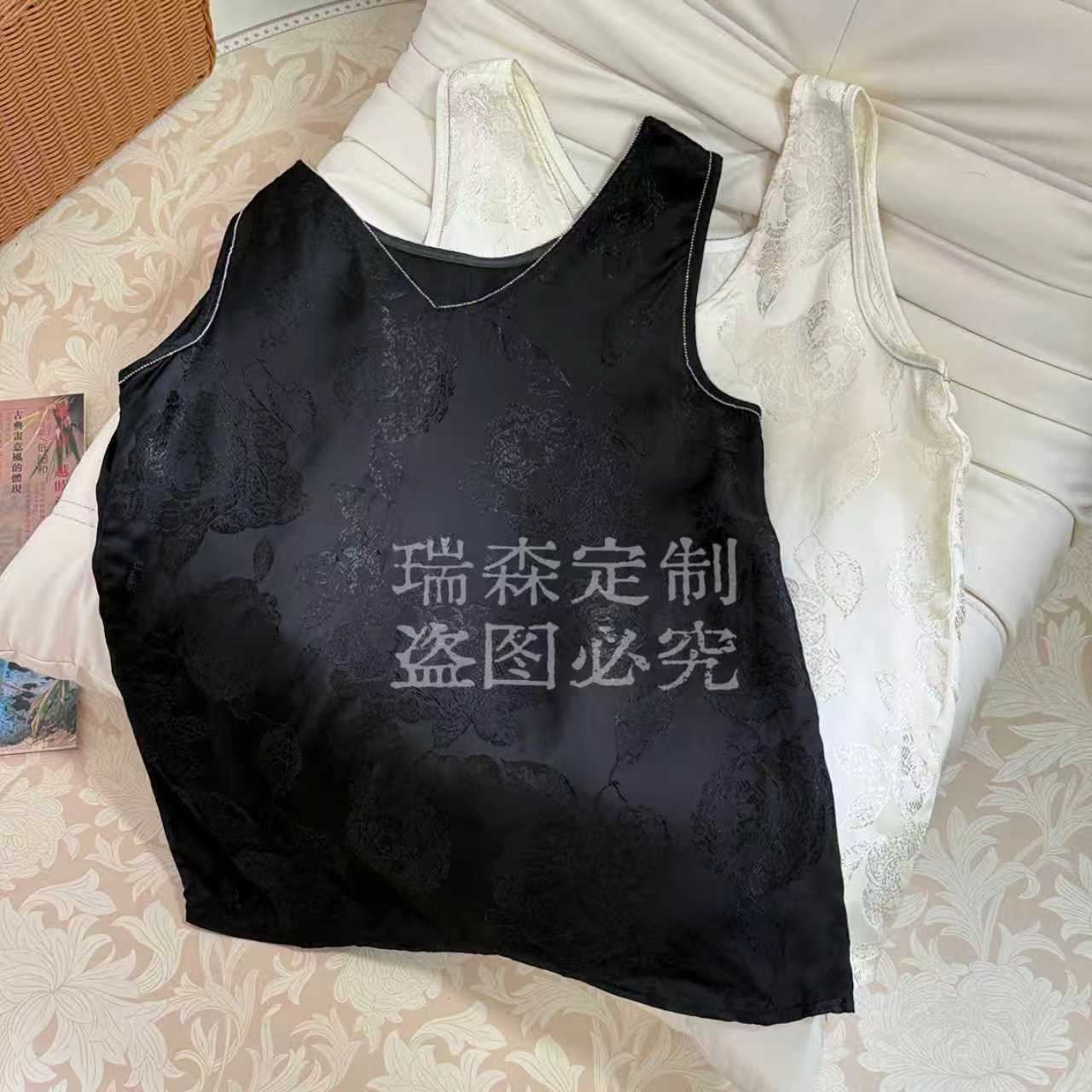 905 简约休闲国风V领背心内搭上衣-胸围92-衣长61