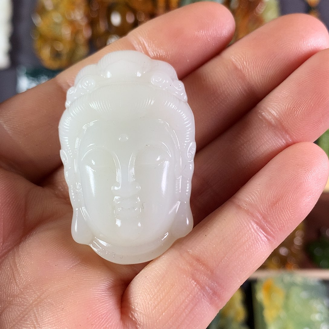 岫玉吊坠(赠链)未镶嵌