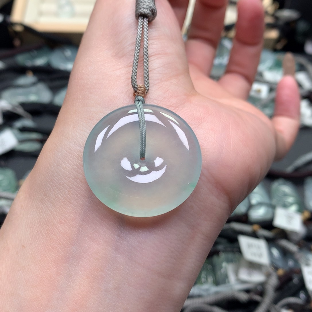 翡翠颈饰未镶嵌00000000000