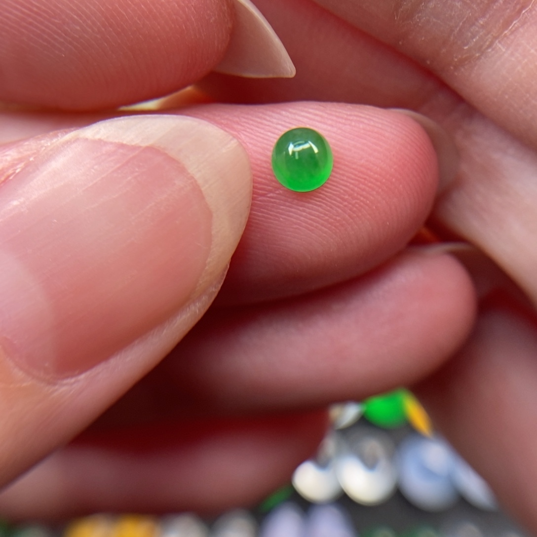 定制翡翠未镶嵌翡翠