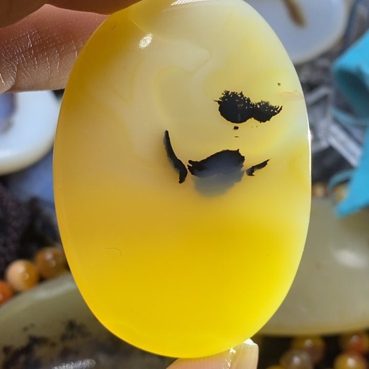 玛瑙/玉髓颈饰未镶嵌雨**光