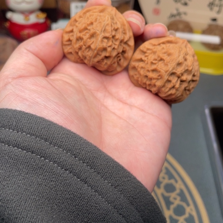 溯***核桃40全品宫灯狮子头