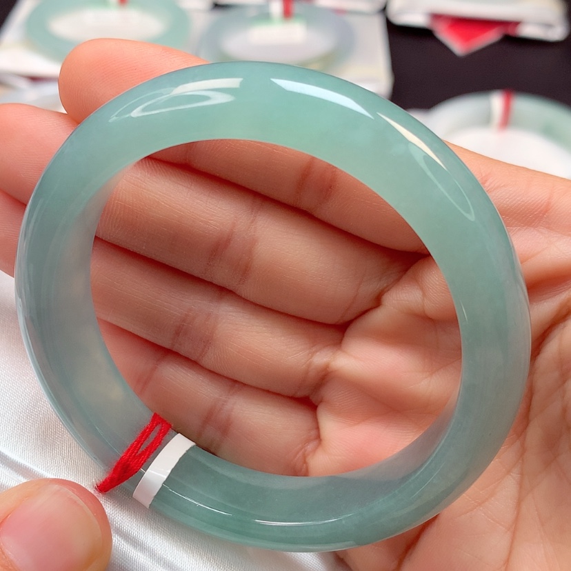 【闪购商品】翡翠手镯未镶嵌天然翡翠手镯