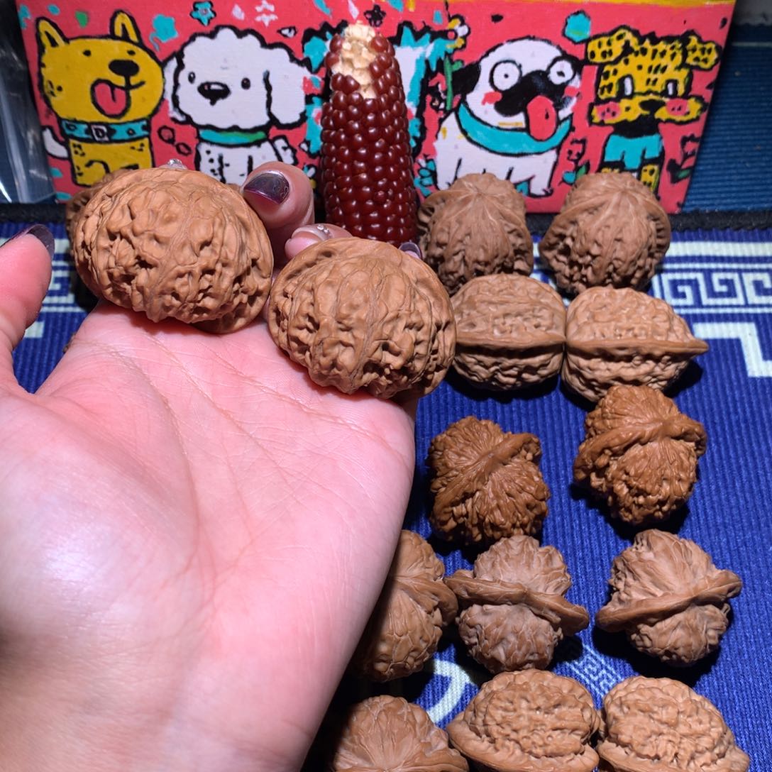 文玩核桃吊坠42宫灯201