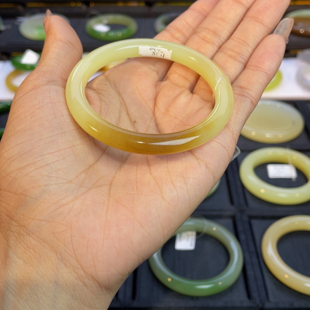 和田玉手镯未镶嵌叶*