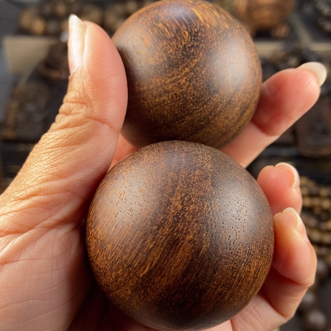 沉香木手把件小***越南芽庄富森红土