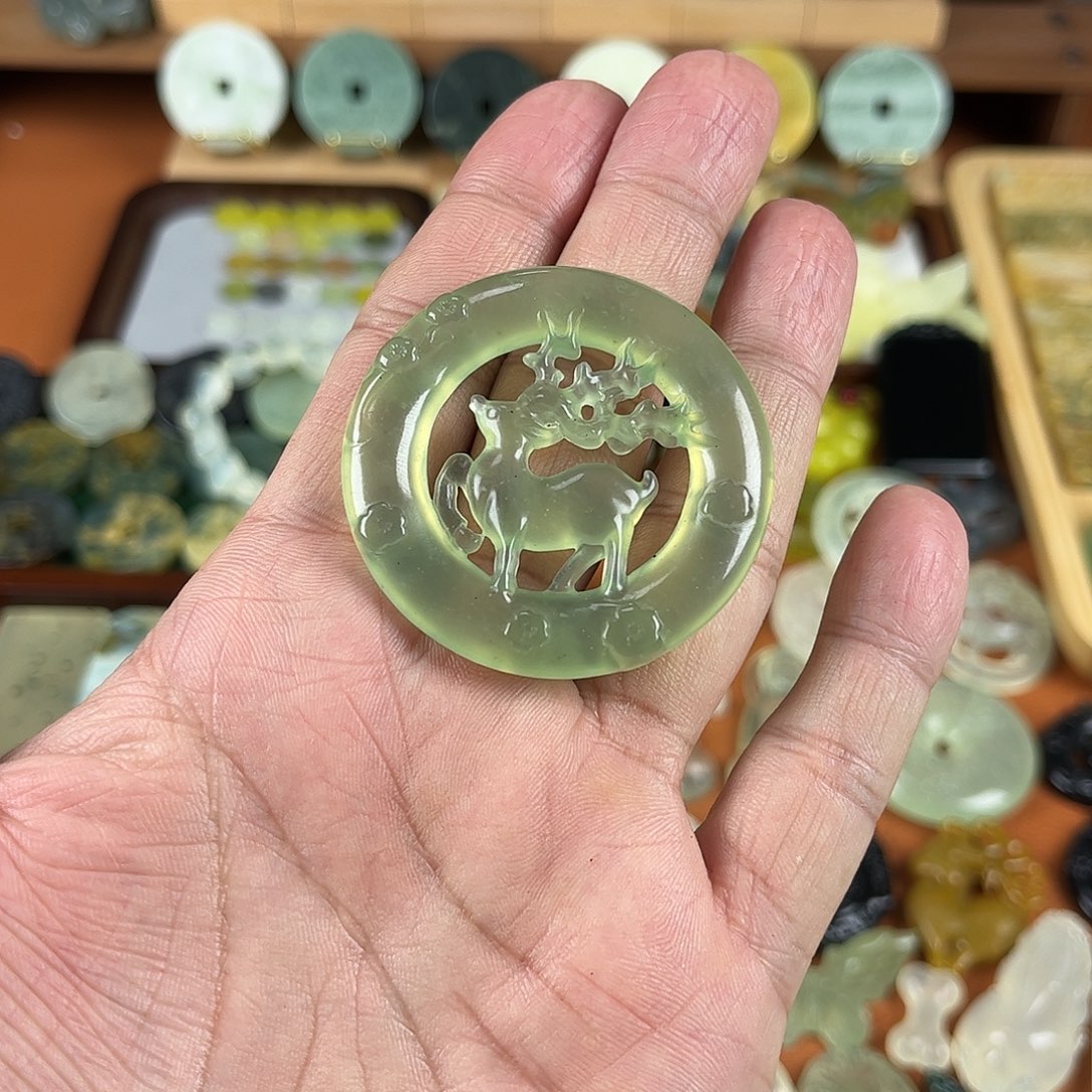 锦***愿蛇纹石玉未镶嵌颈饰