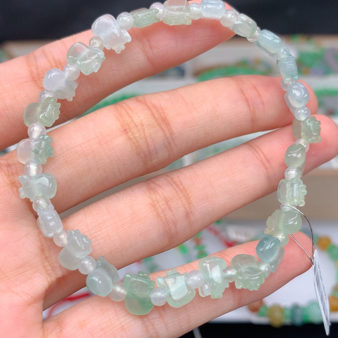 翡翠手链未镶嵌卡