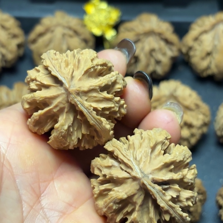 斯***室吊坠文玩核桃秦岭灯笼13