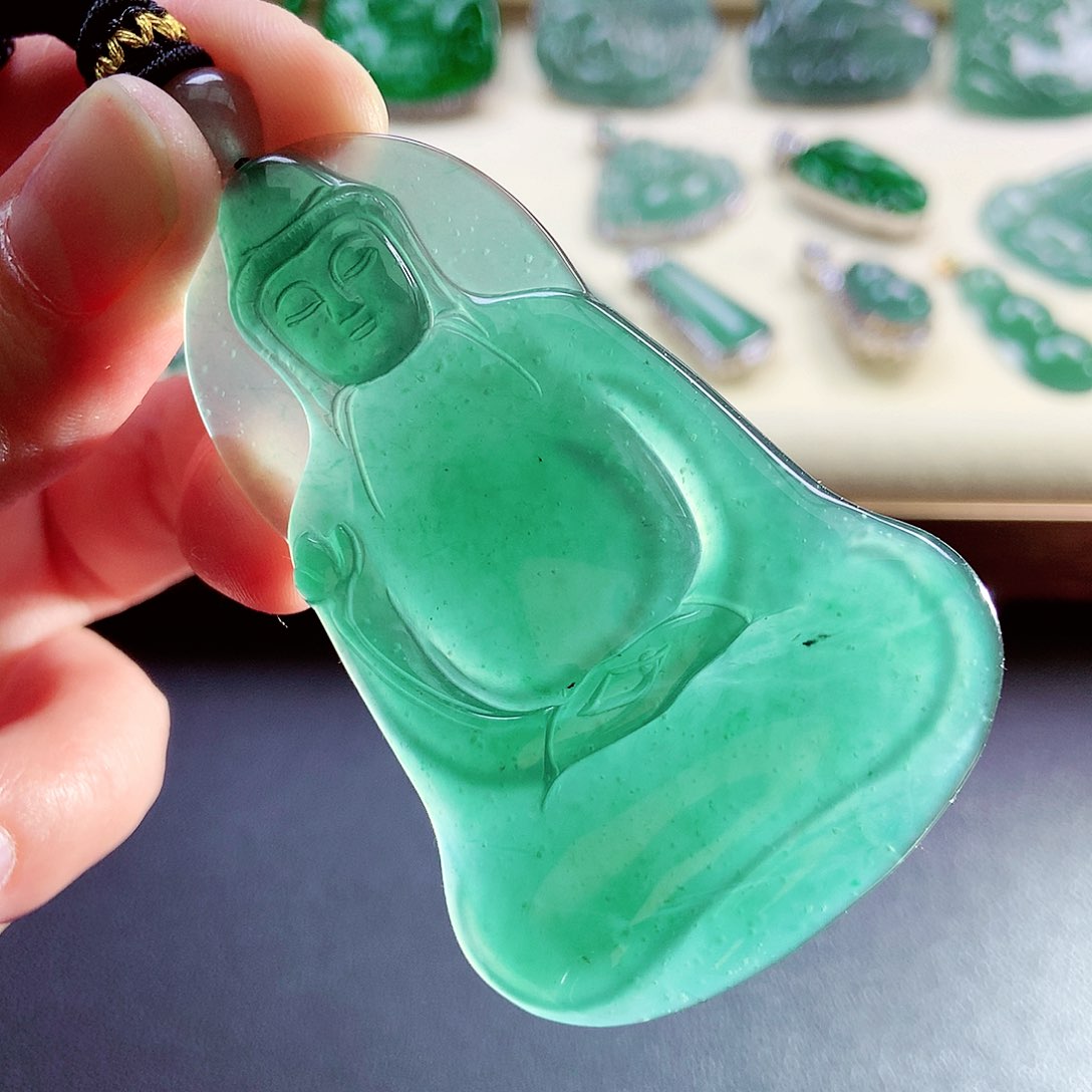 【闪购商品】翡翠颈饰未镶嵌天然