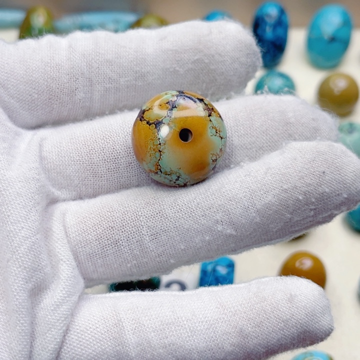 品***绿松石未镶嵌饰品