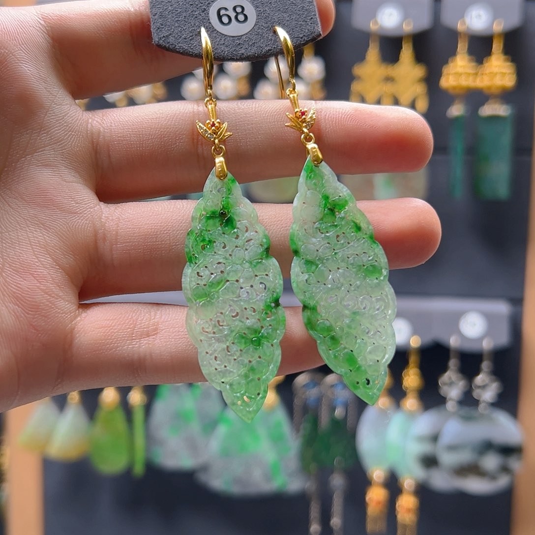 未镶嵌翡翠耳饰翡翠