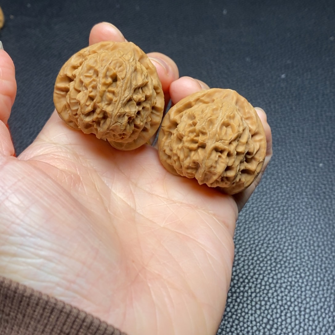 文玩核桃把件宫灯