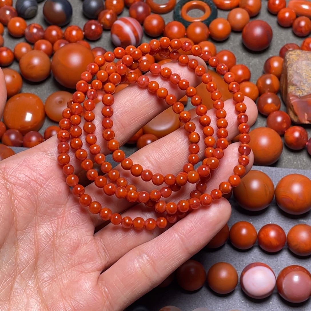 南红玛瑙南红手链4.8毫米未镶嵌寻****1