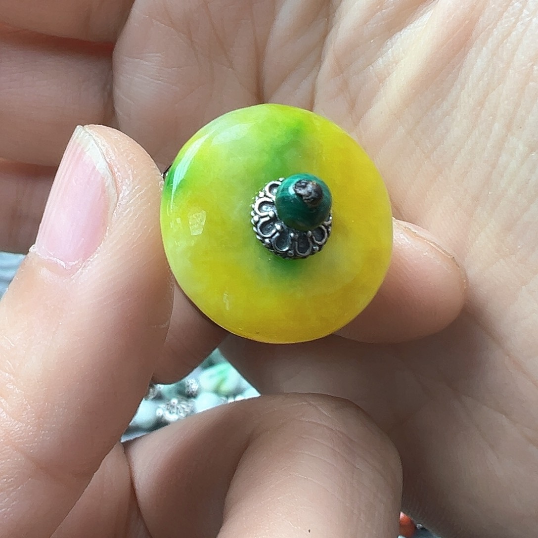 翡翠戒指未镶嵌炸