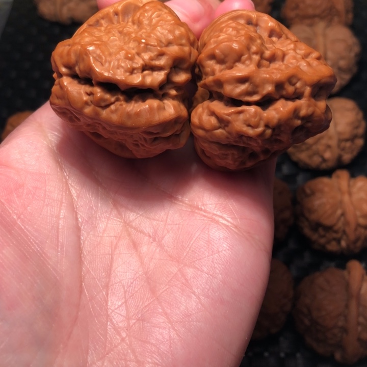 文玩核桃把件小***糖蛙王